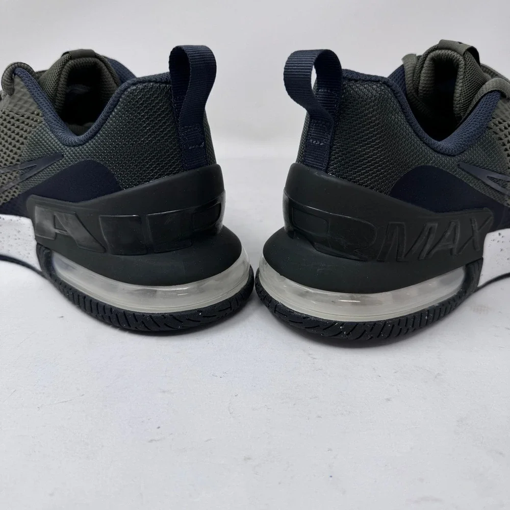 Nike size 9m